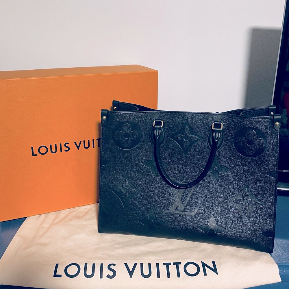 Louis Vuitton OnTheGo GM Tote Black